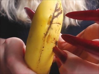 Katiegodess Long Sharp Red Nails Sctratching Banana free video