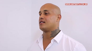 Chefe Maromba Metendo Pica No Funcionário Novinho free video