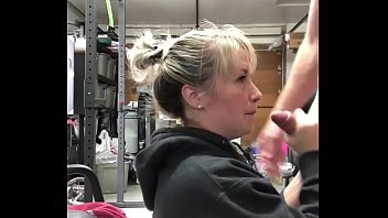 Fucking My Thick Hairdresser, Mase619 Gives A Tip free video