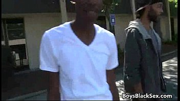 Black Muscular Dudes Fuck White Gay Boys 08 free video