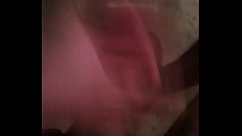 Me Jerking Off With A Condom Cumshot / Branle Capotte Éjac free video