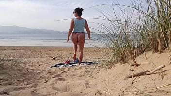 I Filmed A Curvy Milf Changing Clothes And Doing Exercises On The Beach free video