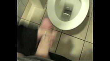 My 18 Years Old Bitch Making A Hand Job In Theb Bath Room At Schoolvi free video