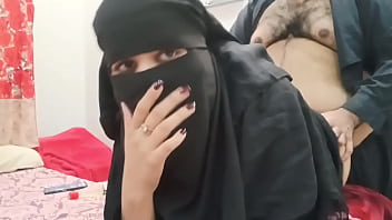 Pakistani Stepmom In Hijaab Sex With Her Stepson free video