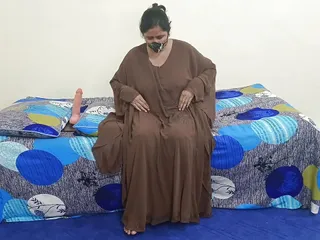 Very Hot Pakistani Mature Aunty Fast Riding On Dildo With Urdu Sexy Talking free video
