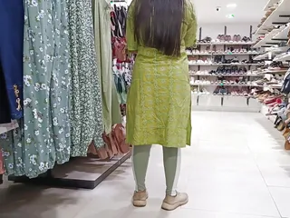 Step Sister Ko Jabardasti Shopping Mall Bol Kar Apne Room Le Jakar Jabardasti Karke Chod Dia free video